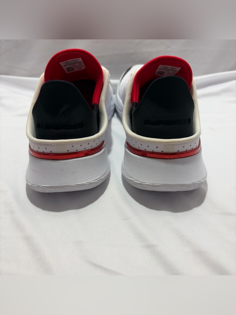 Under Armour White, Red & Black SlipSpeed Training Shoes with BOA Closure - Picture 3 of 7